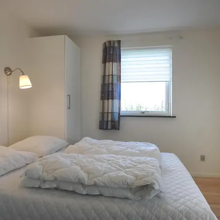 Three-Bedroom Holiday Home In Haderslev Flovt